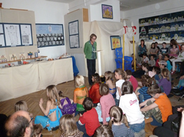 Ausstellungseröffnung der Kindermalwerkstatt